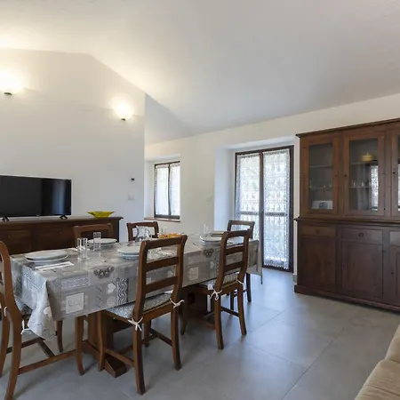 La Colombera - Dia142 By Interhome * Diano Castello