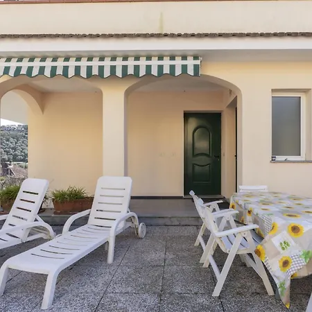 Apartment La Colombera - Dia142 By Interhome *