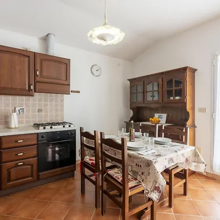 Apartment La Colombera - Dia142 By Interhome