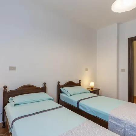 La Colombera - Dia142 By Interhome