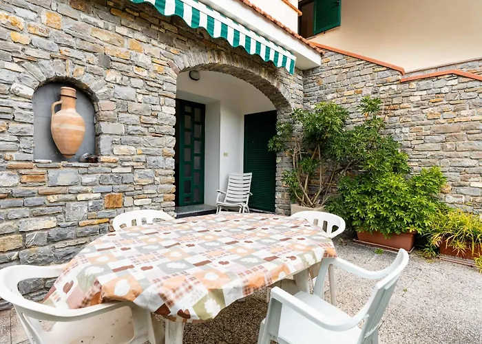 Il Terrazzo E By Interhome Apartamento Diano Castello