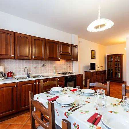 Il Terrazzo E By Interhome דיאנו קסטלו