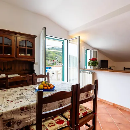 דירה Il Terrazzo E By Interhome דיאנו קסטלו